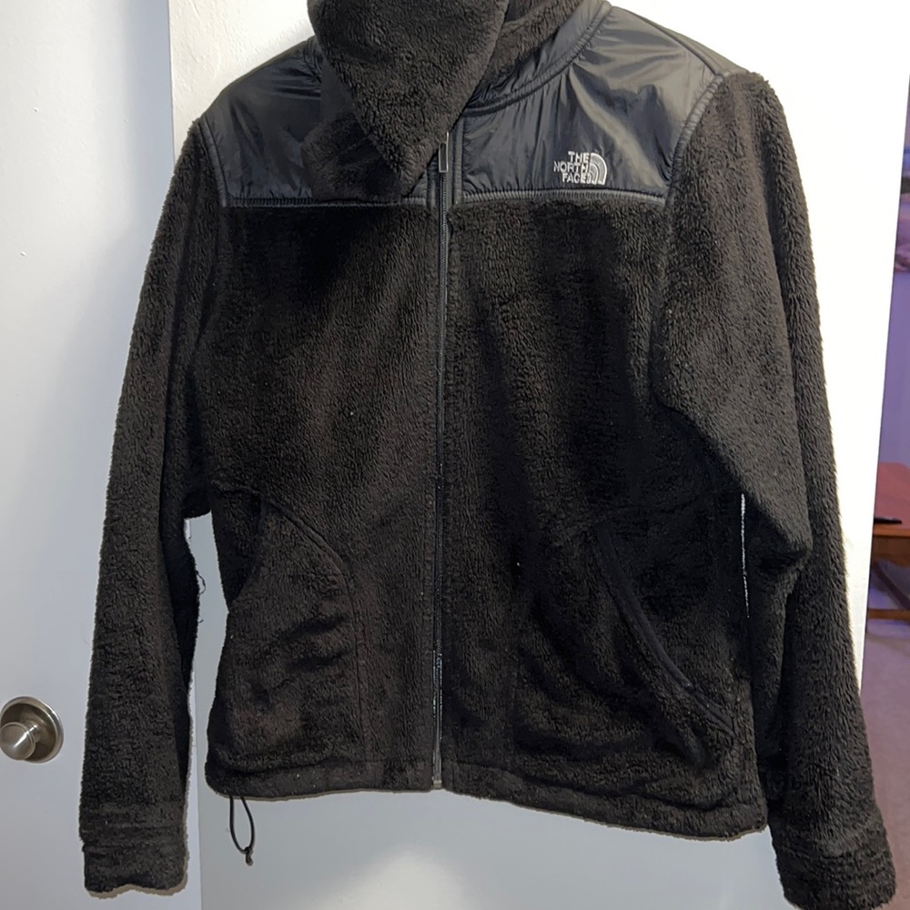 Black THE NORTH FACE jacket